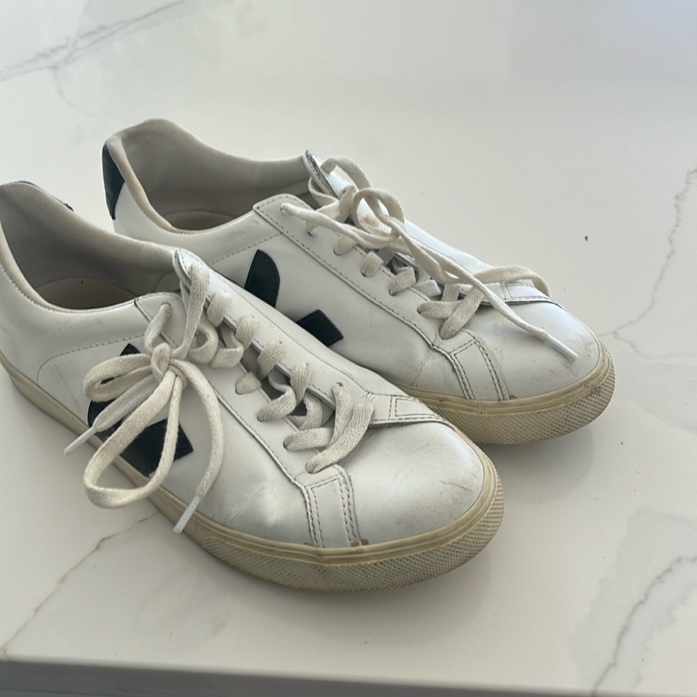 Size 39 (8) veja shoes